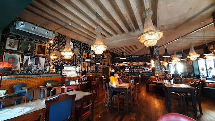Morello Lounge