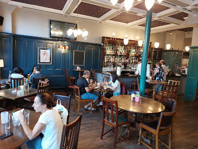 The Queens Arms