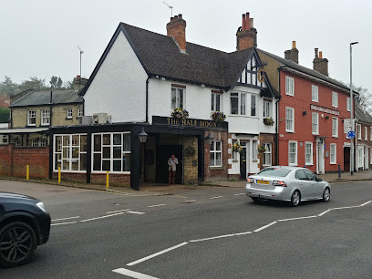 The Half Moon Hitchin