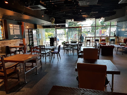 SEVEN BRO7HERS BEERHOUSE Media City