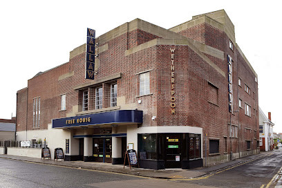 The Wallaw