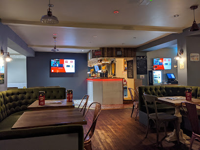 Canalside Lounge