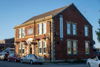 Hare & Hounds Free House