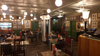 Cosy Club