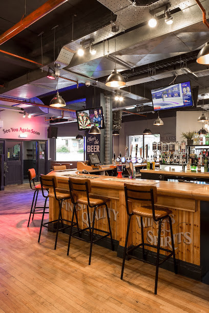 Blakes Sports & Lounge Bar