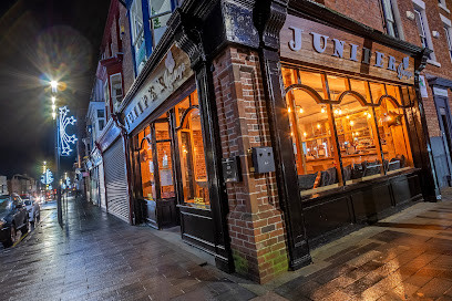 Juniper Lounge