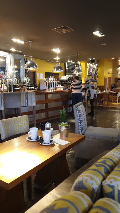 Mortons Kitchen, Bar & Deli Restaurant