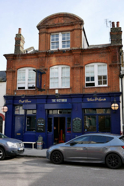 The Victoria (5 mins to Tottenham Stadium)